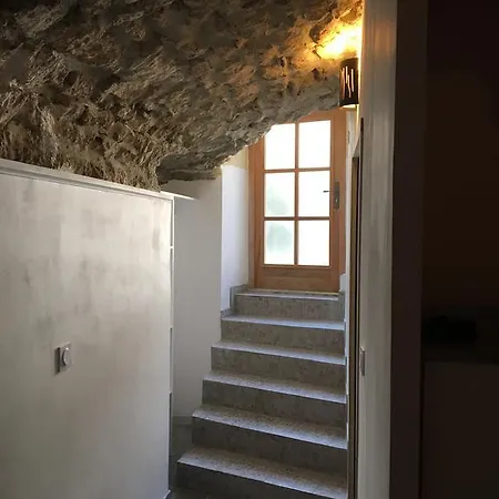 Apartman La Grotte *